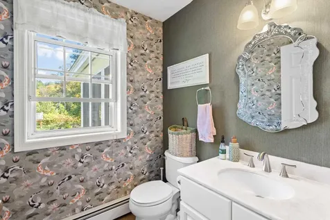 2 Hall Avenue Salem NH 03079