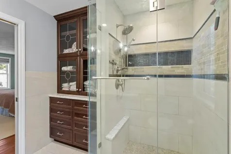 2 Hall Avenue Salem NH 03079