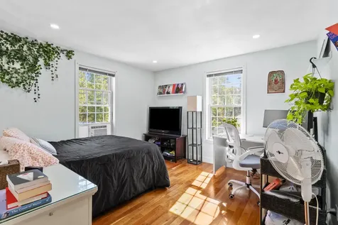 2 Hall Avenue Salem NH 03079