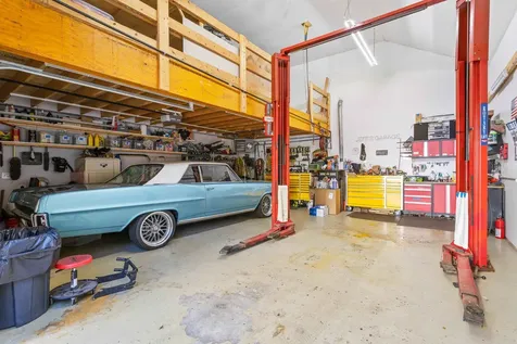 2 Hall Avenue Salem NH 03079