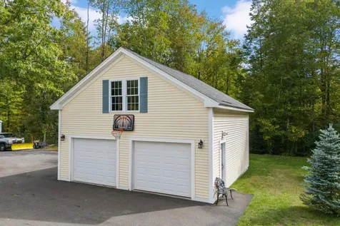 2 Hall Avenue Salem NH 03079