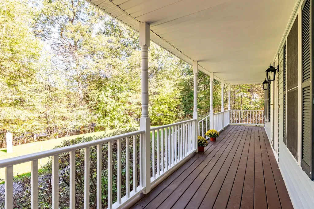 22 Peppermint Street Goffstown NH 03045