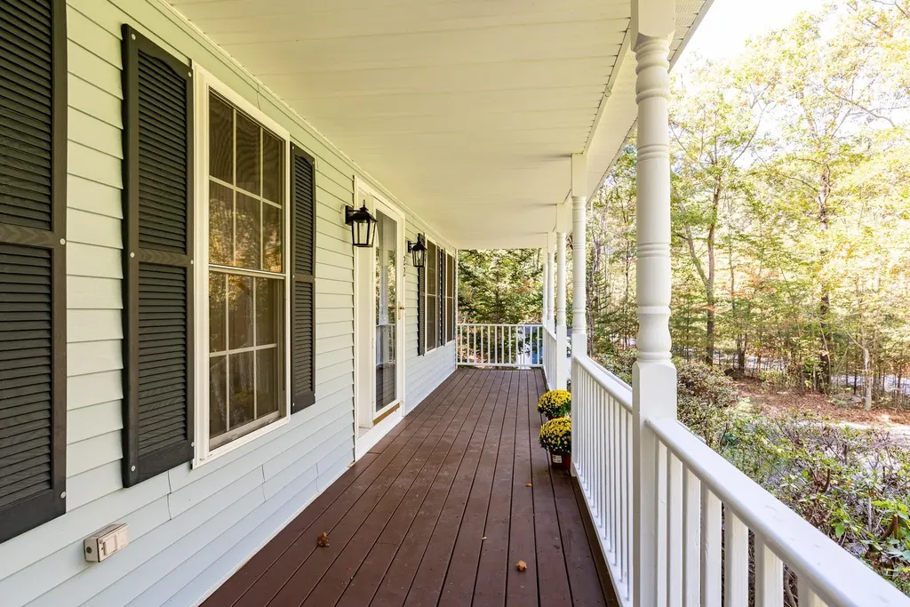 22 Peppermint Street Goffstown NH 03045