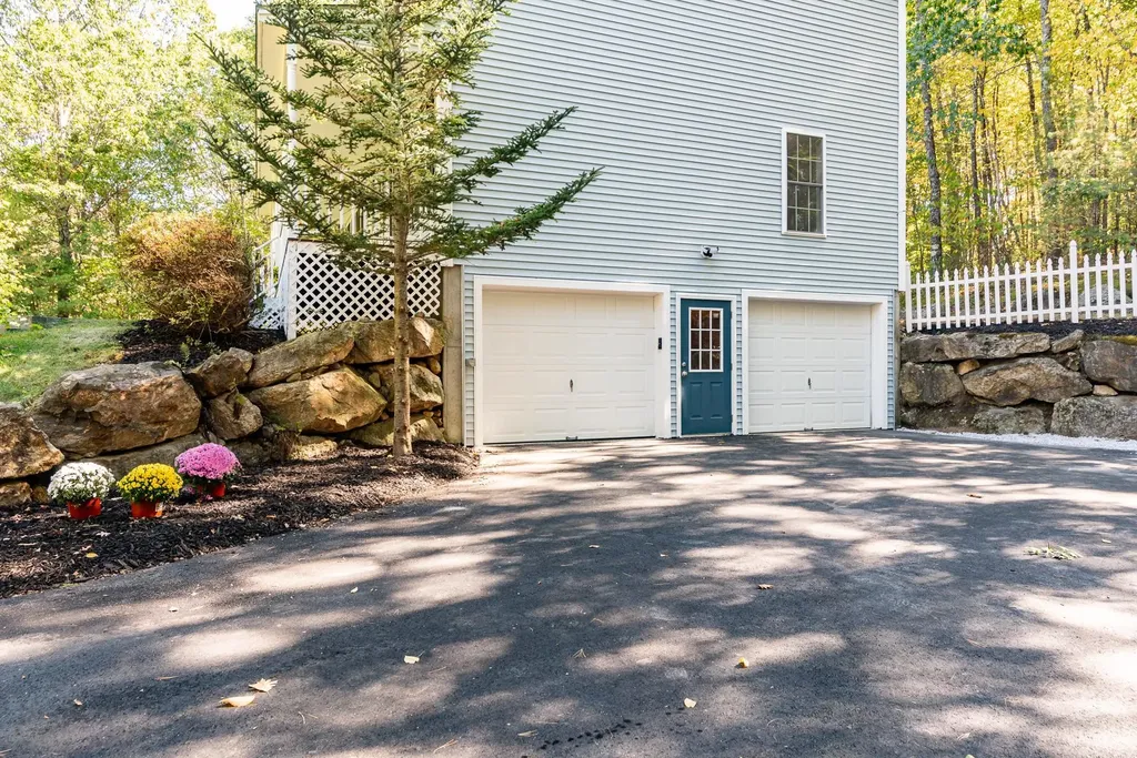 22 Peppermint Street Goffstown NH 03045