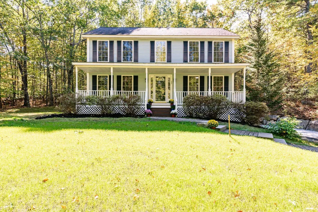 22 Peppermint Street Goffstown NH 03045