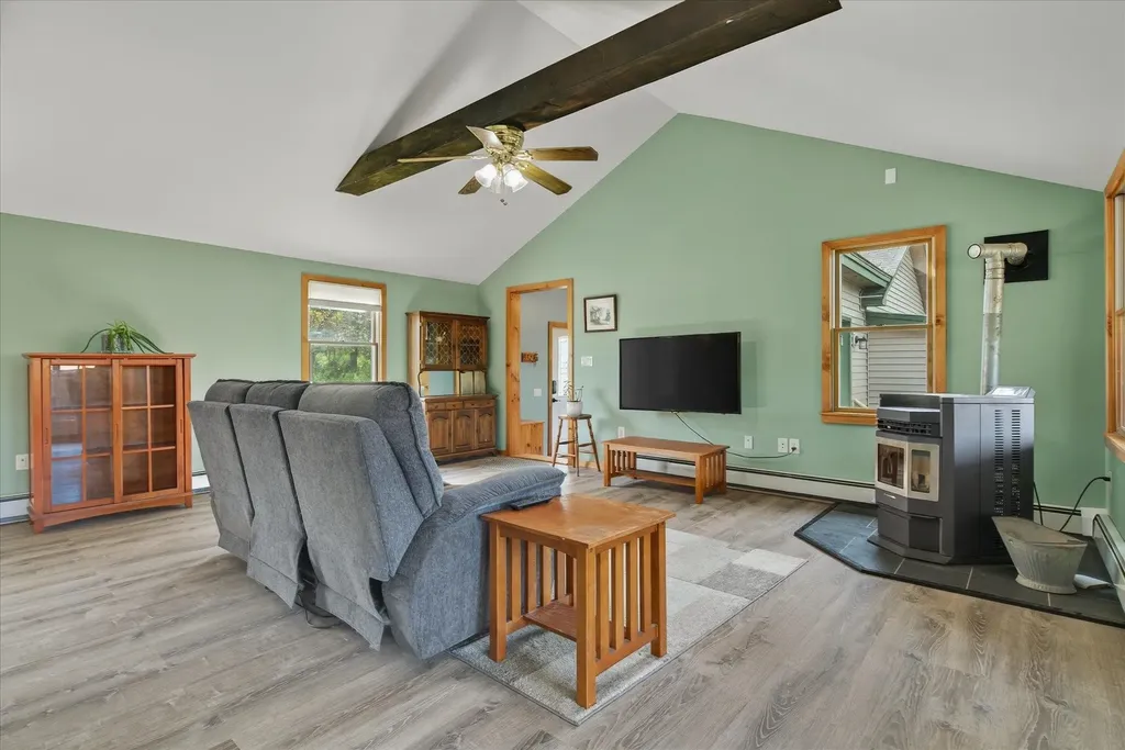 1243 Summit Road Mount Holly VT 05758