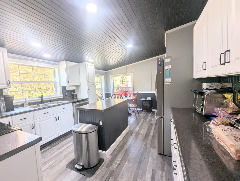 43 Crestwood Drive St. Johnsbury VT 05819