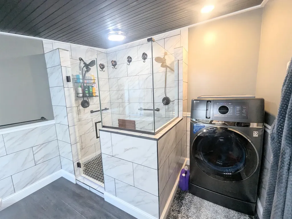 43 Crestwood Drive St. Johnsbury VT 05819