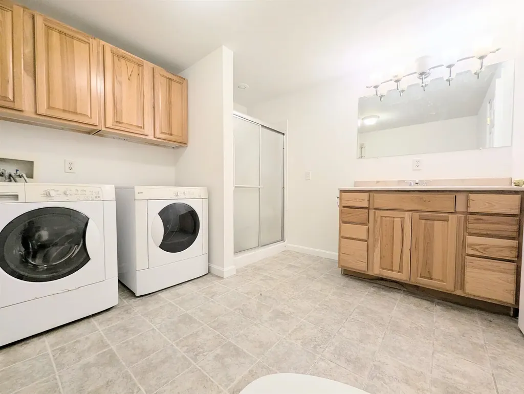 43 Crestwood Drive St. Johnsbury VT 05819