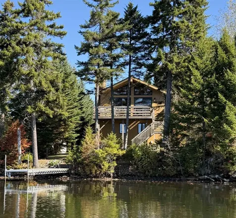 521 Beach Road Pittsburg NH 03592