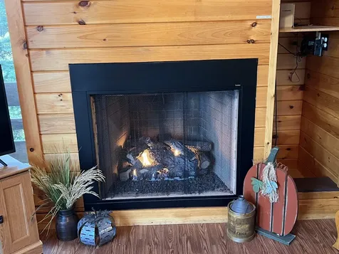 521 Beach Road Pittsburg NH 03592