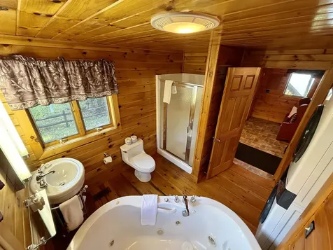 521 Beach Road Pittsburg NH 03592