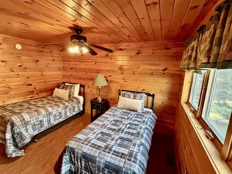 521 Beach Road Pittsburg NH 03592