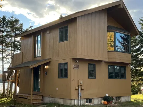 521 Beach Road Pittsburg NH 03592