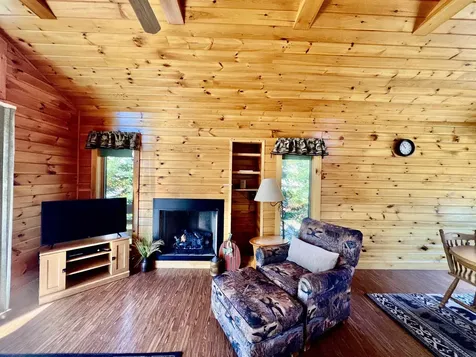 521 Beach Road Pittsburg NH 03592