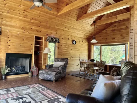 521 Beach Road Pittsburg NH 03592