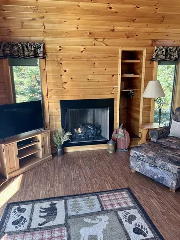 521 Beach Road Pittsburg NH 03592