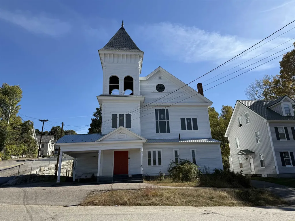 88 Franklin Street Franklin NH 03235