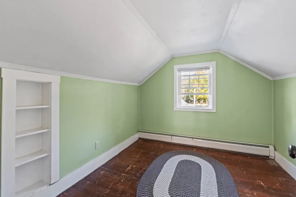 18 Governor Hill Road Eliot ME 03903