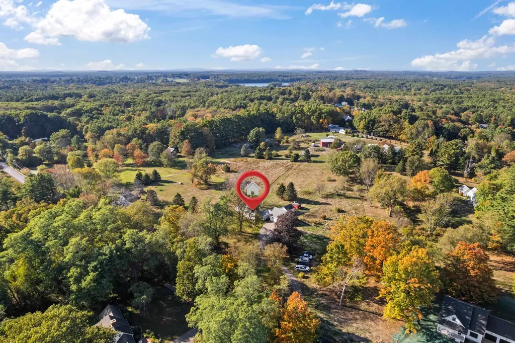 18 Governor Hill Road Eliot ME 03903