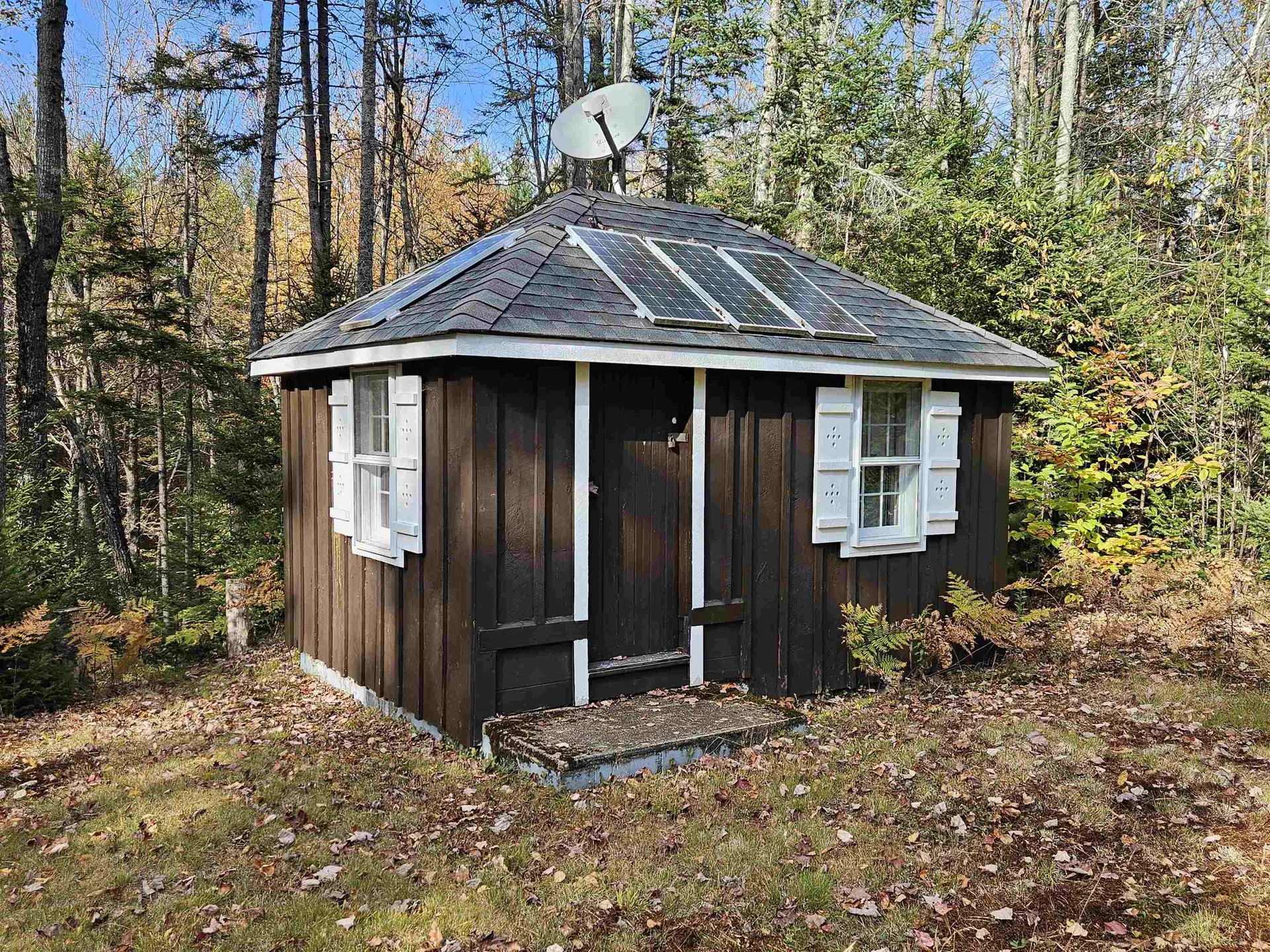 14 Halls Road Albany NH 03818