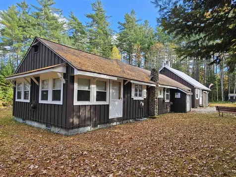 14 Halls Road Albany NH 03818