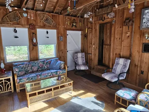 14 Halls Road Albany NH 03818