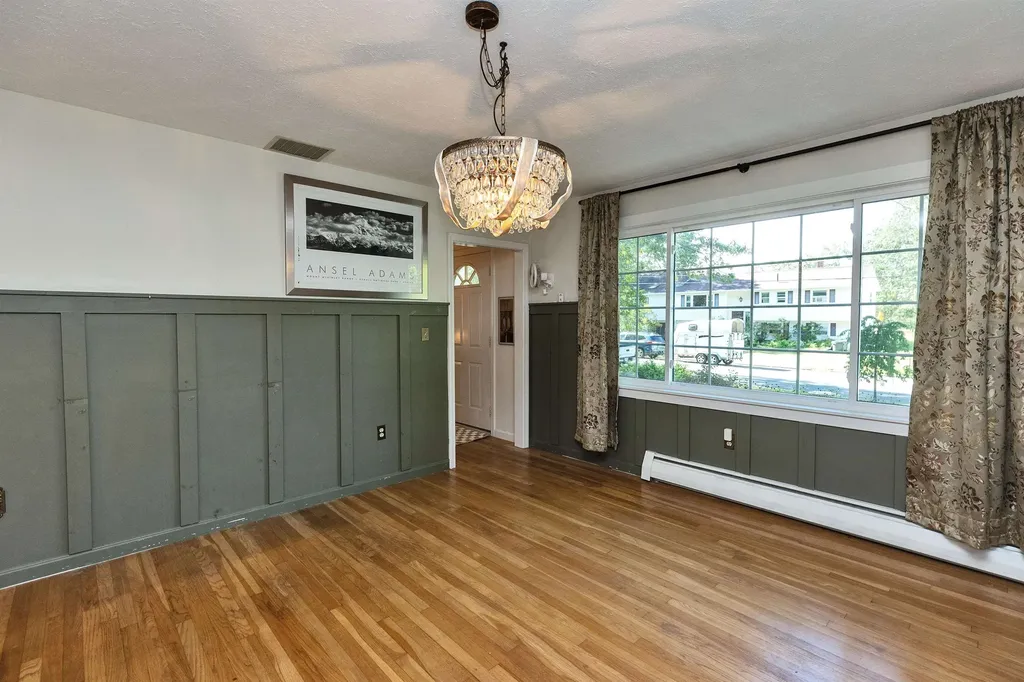 157 Woodcrest Court Manchester NH 03109