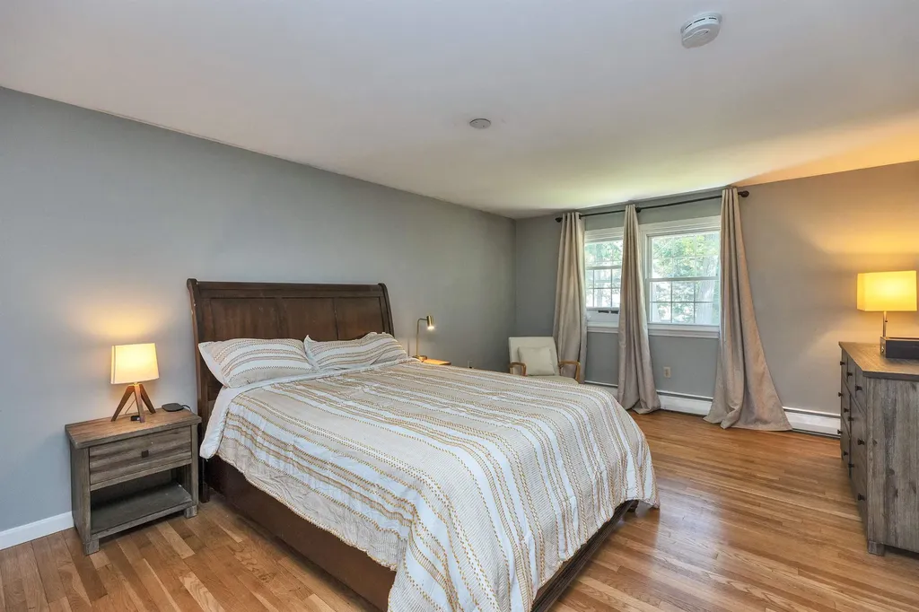 157 Woodcrest Court Manchester NH 03109