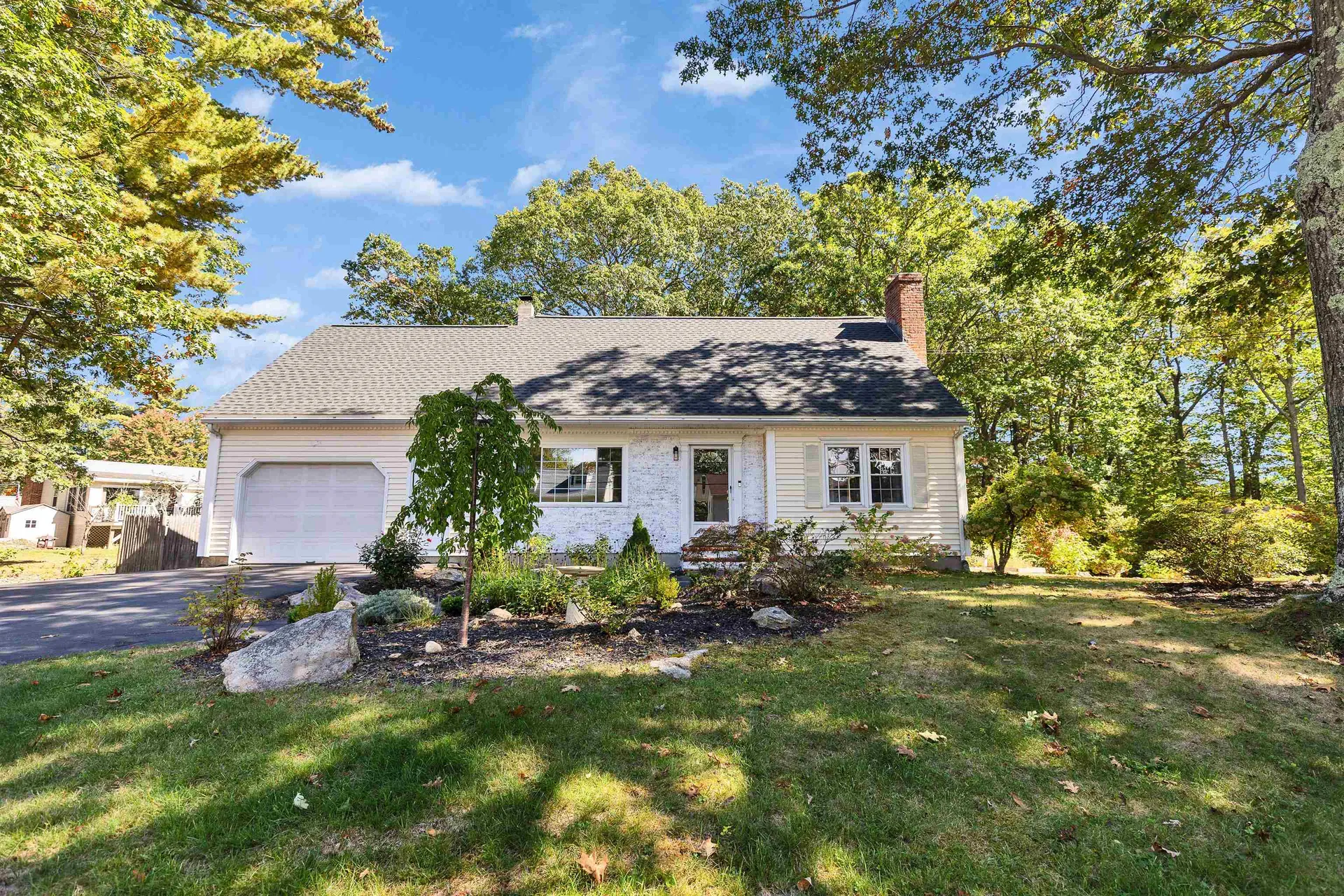 157 Woodcrest Court Manchester NH 03109