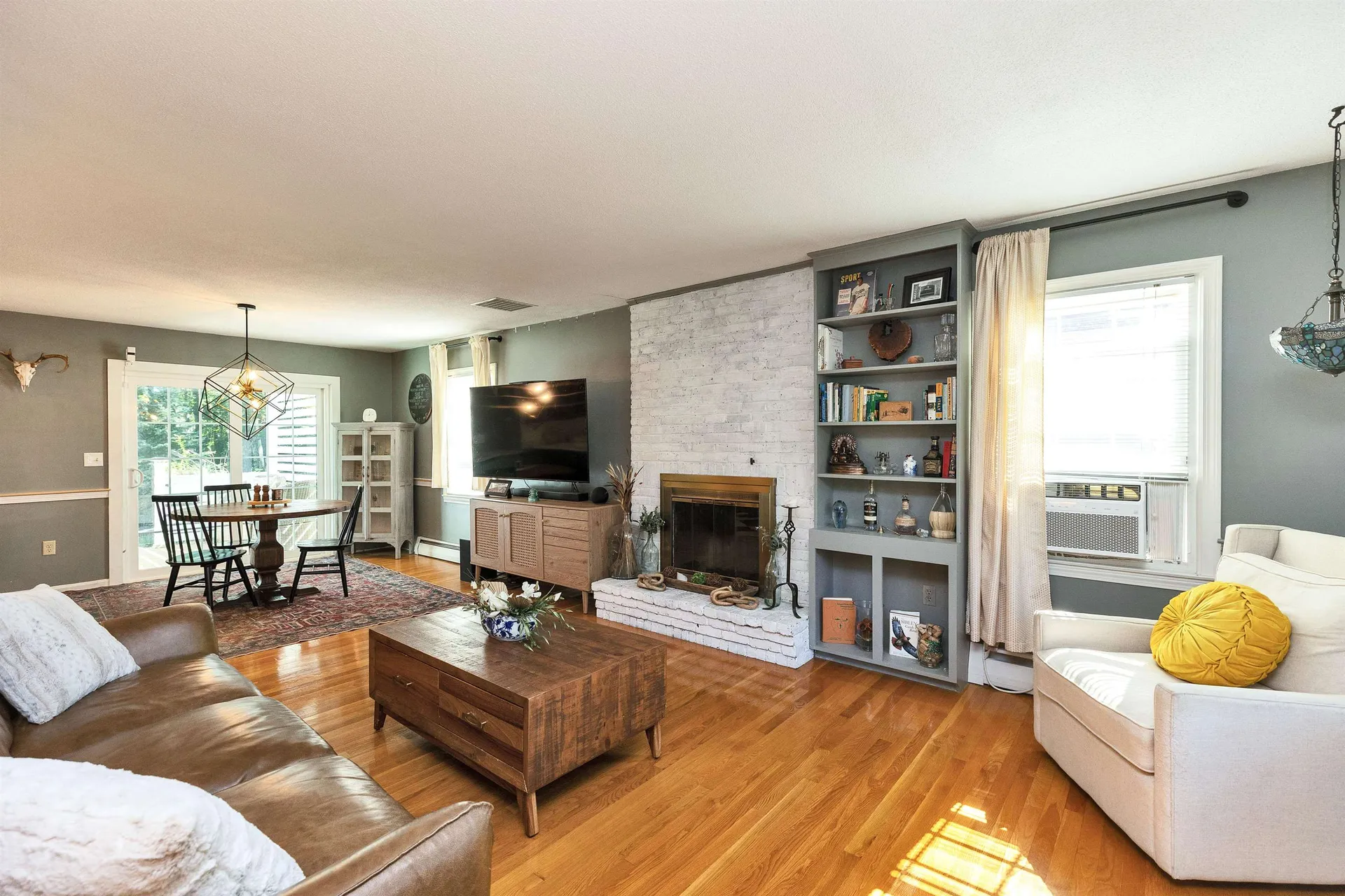 157 Woodcrest Court Manchester NH 03109