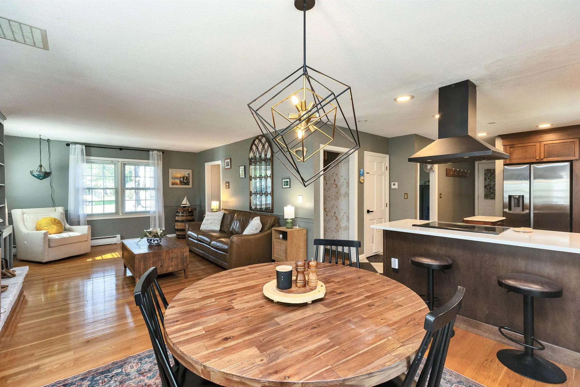 157 Woodcrest Court Manchester NH 03109