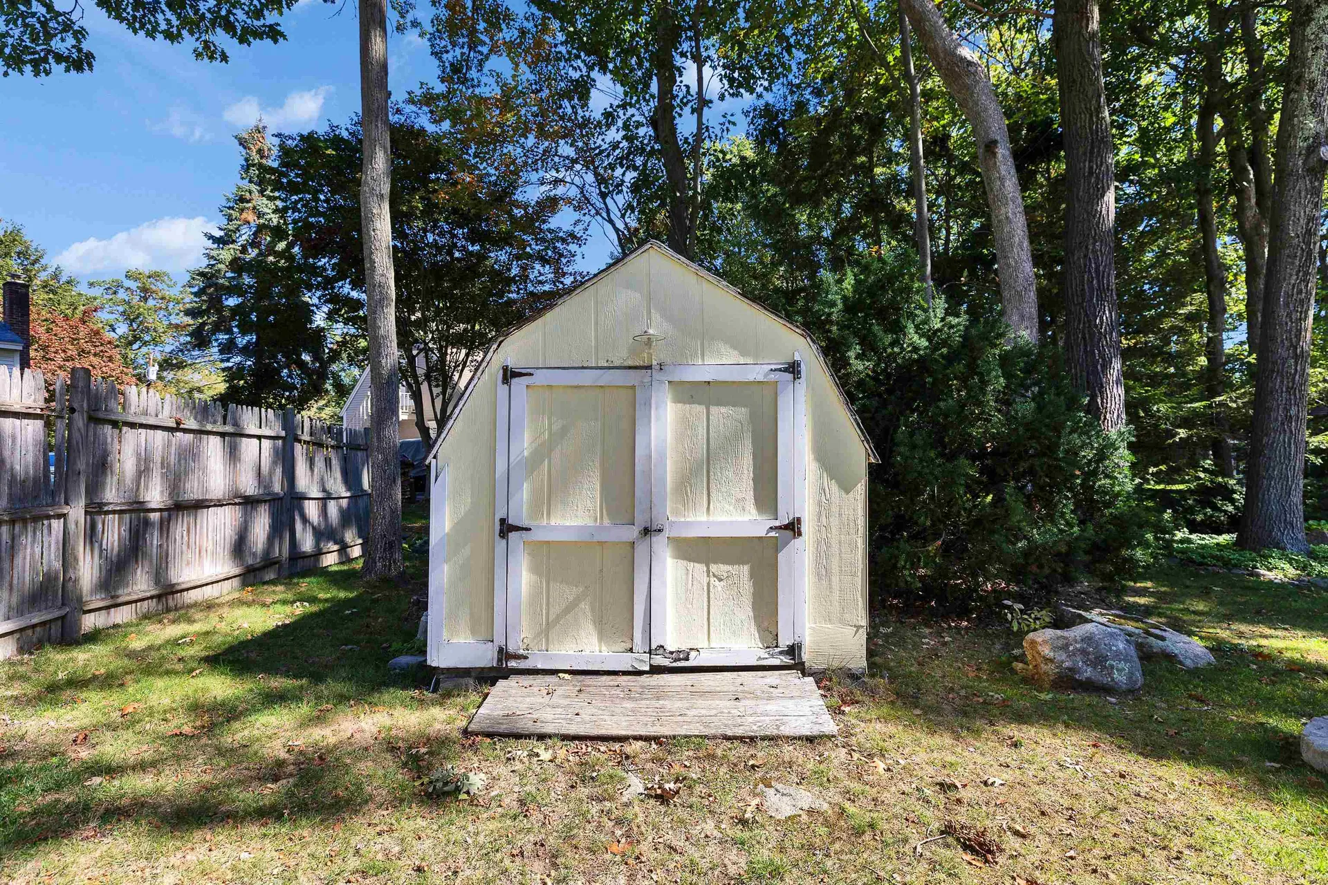157 Woodcrest Court Manchester NH 03109