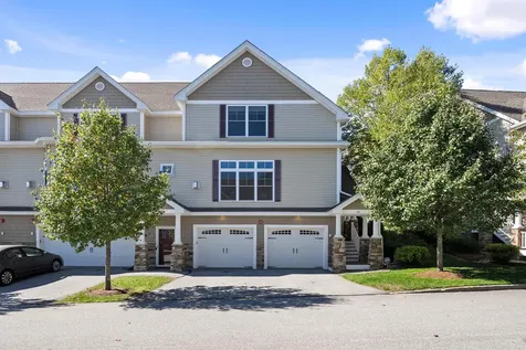 5 Manor Drive Hooksett NH 03106