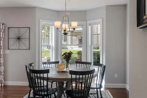 5 Manor Drive Hooksett NH 03106