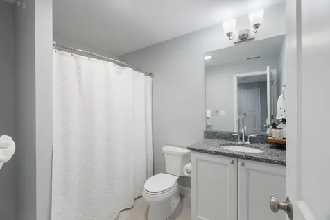 5 Manor Drive Hooksett NH 03106