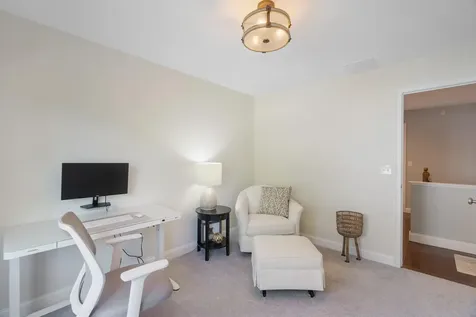 5 Manor Drive Hooksett NH 03106