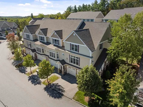 5 Manor Drive Hooksett NH 03106