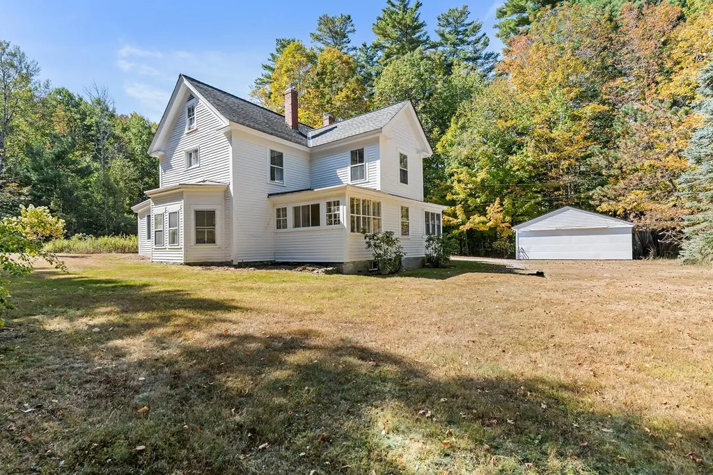 92 Bunker Road New London NH 03257
