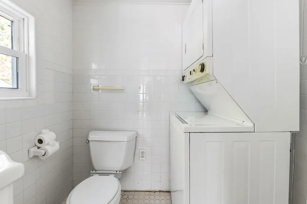 92 Bunker Road New London NH 03257