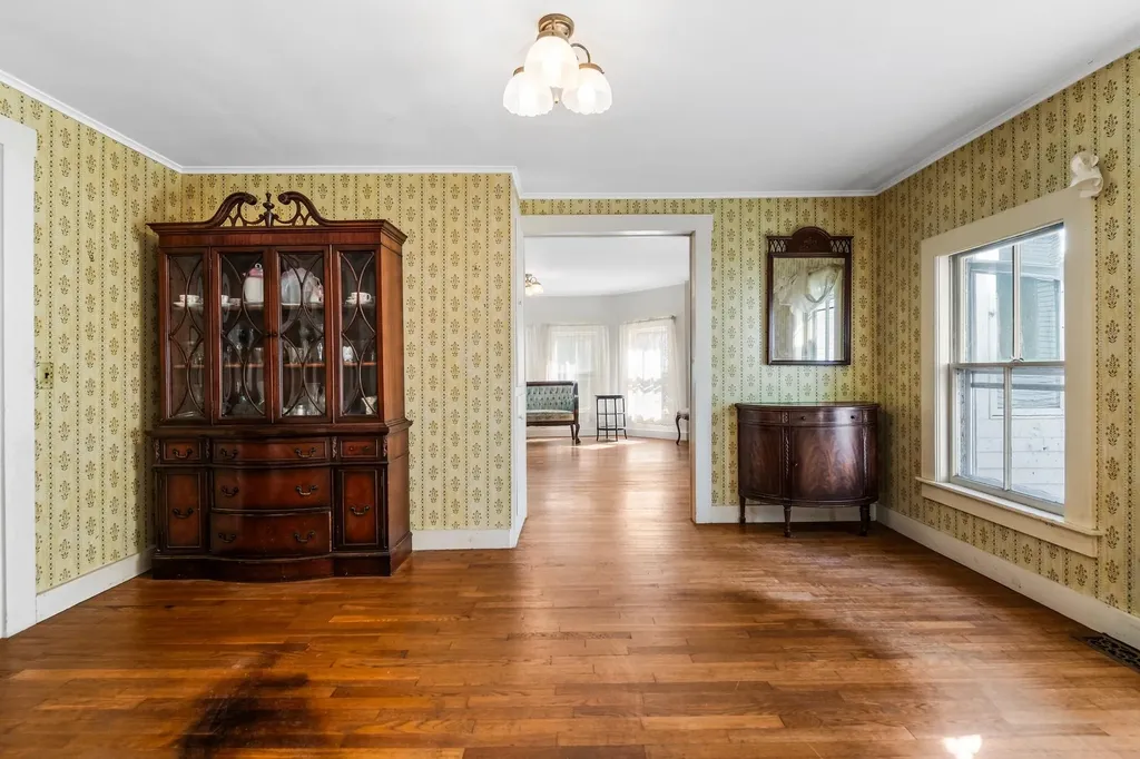 92 Bunker Road New London NH 03257