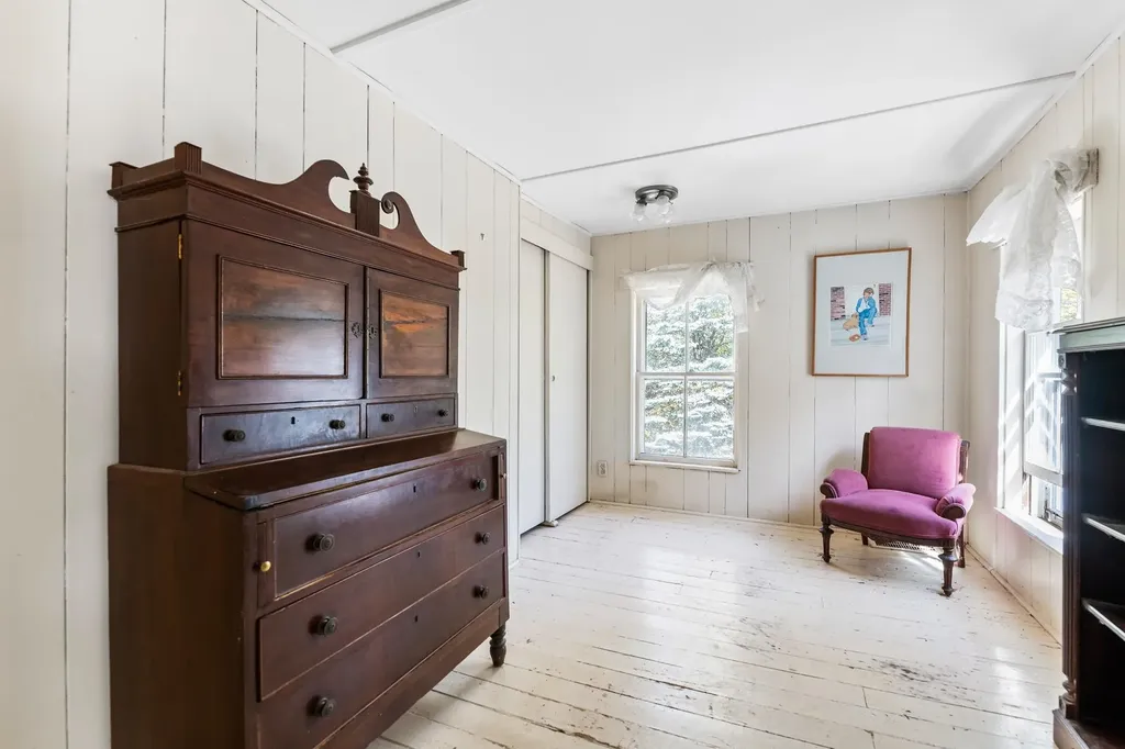 92 Bunker Road New London NH 03257