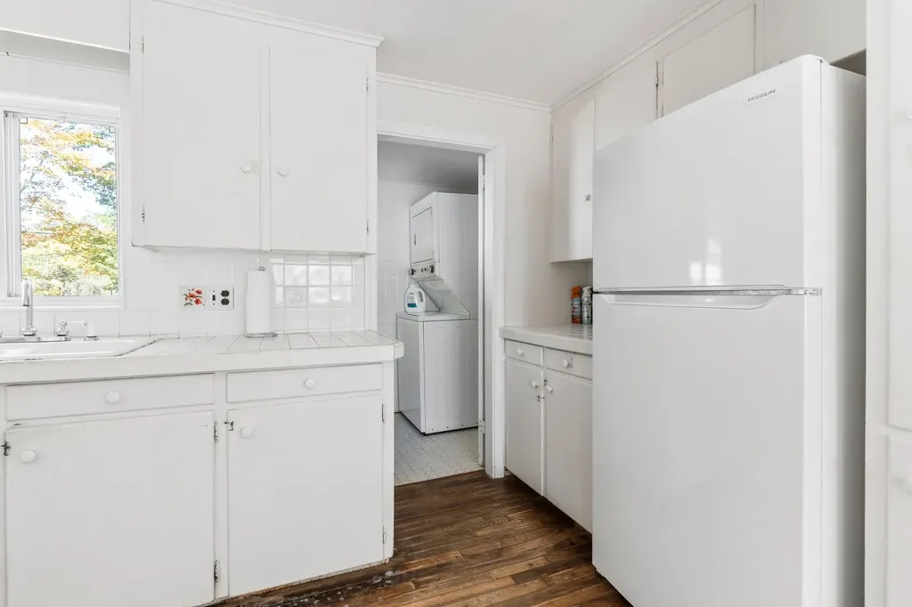 92 Bunker Road New London NH 03257