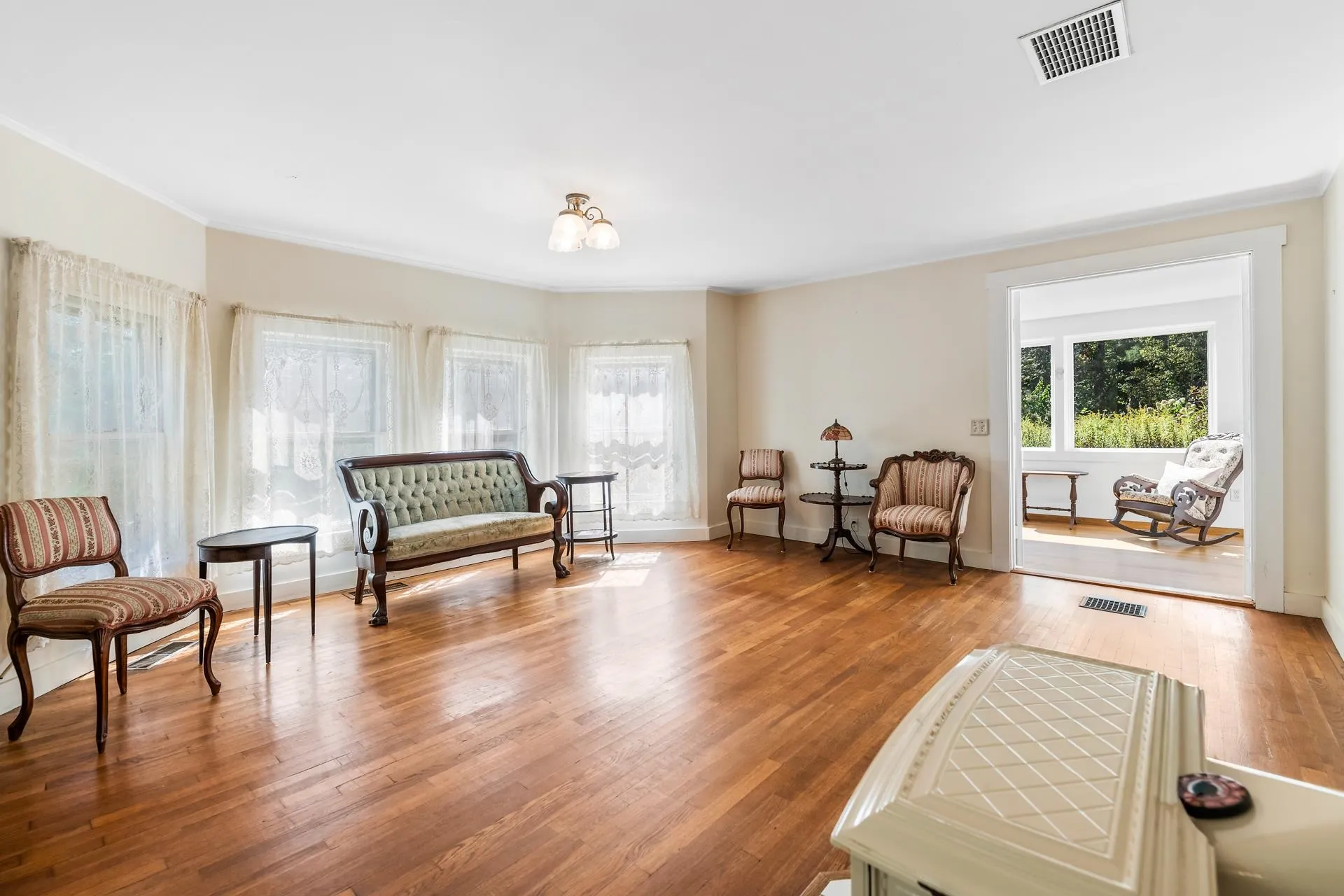92 Bunker Road New London NH 03257