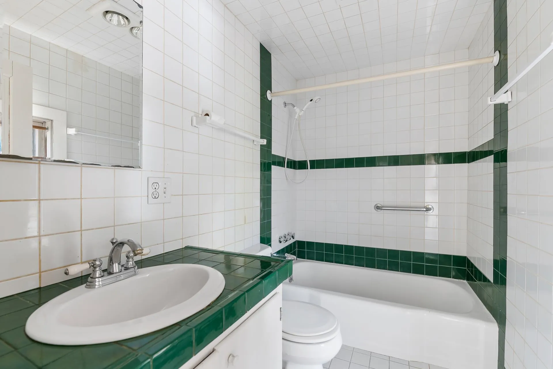 92 Bunker Road New London NH 03257