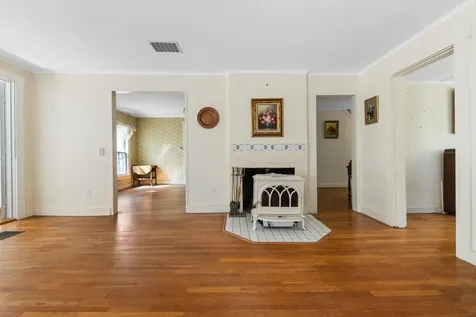 92 Bunker Road New London NH 03257