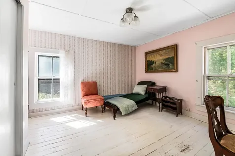 92 Bunker Road New London NH 03257