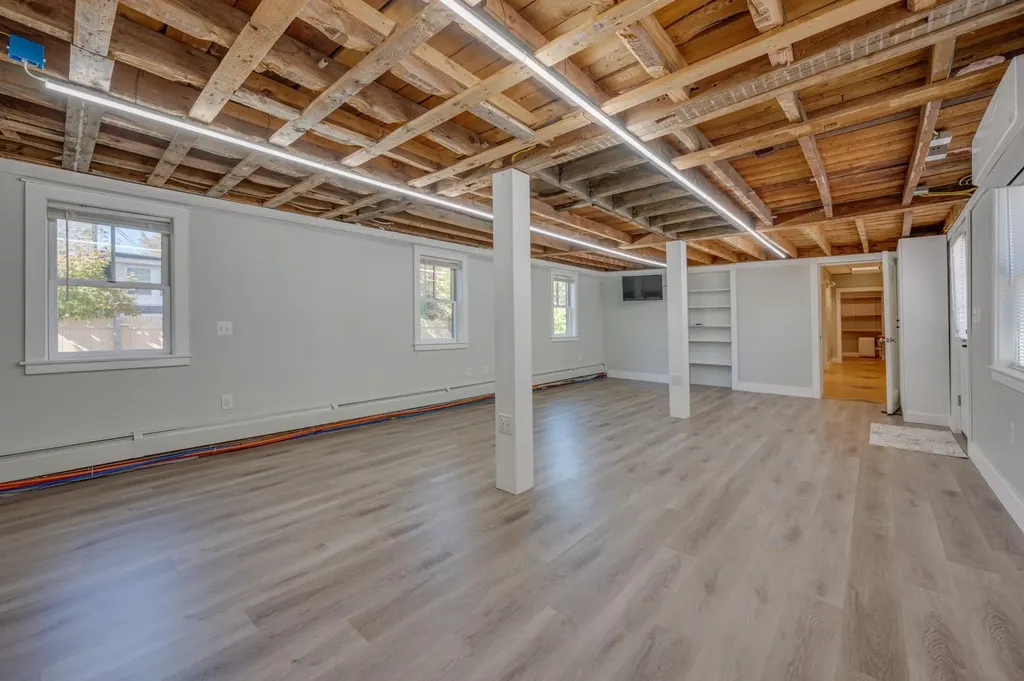 114 East Main Street Bradford NH 03221