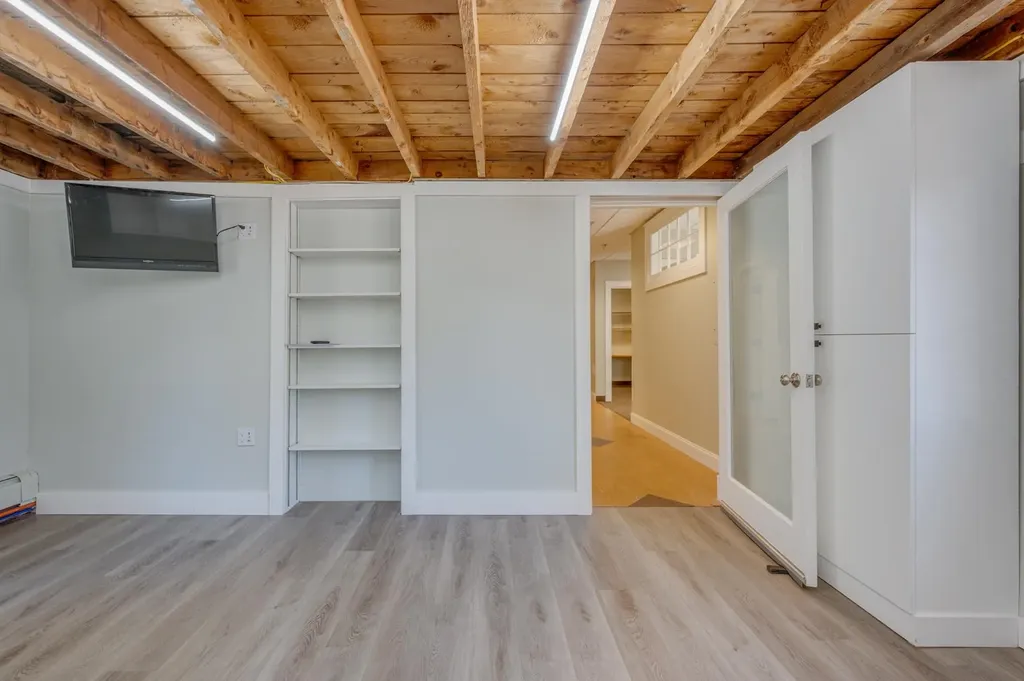 114 East Main Street Bradford NH 03221