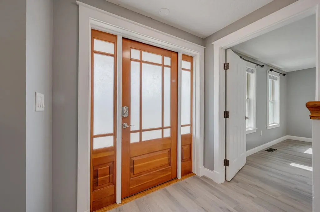 114 East Main Street Bradford NH 03221